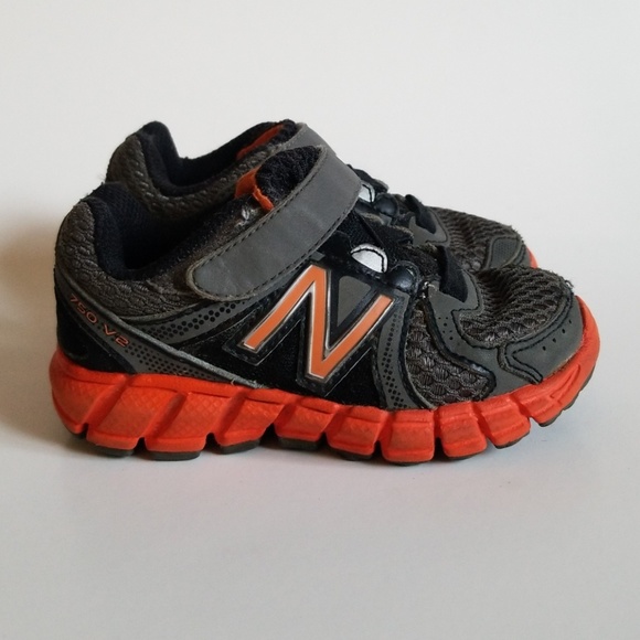 New Balance 75 V2 Orange Grey Sneakers 